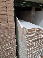 12x90mm vochtwerende plint wit ral9010 240cm lang, Ophalen, Nieuw, Havenstraat 11, Mdf
