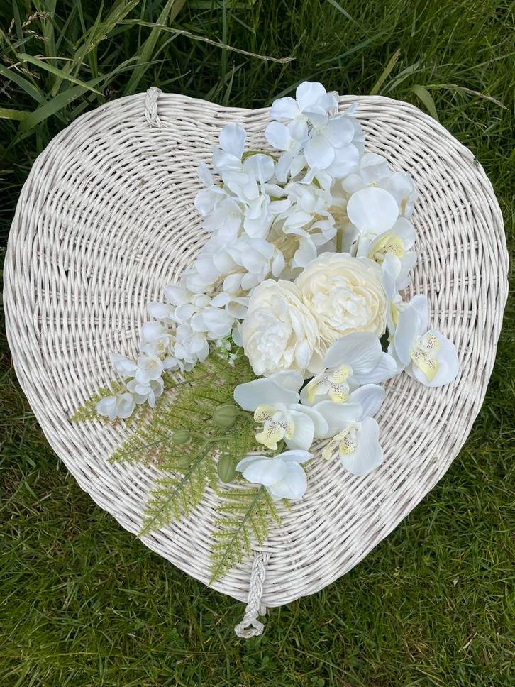 Bruidsduiven wittepostduiven witteduiven witte duiven, Dieren en Toebehoren, Vogels | Duiven, Postduif, Meerdere dieren