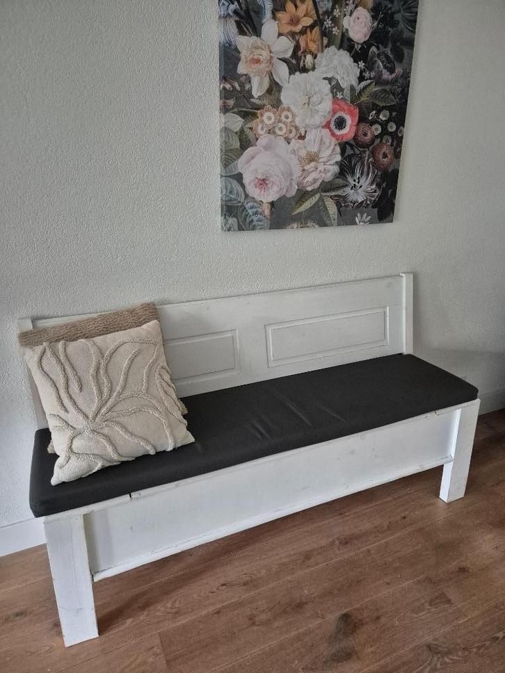 Mooie witte klepbank met kussen, Huis en Inrichting, Stoelen, Gebruikt, Eén, Hout, Wit, Ophalen