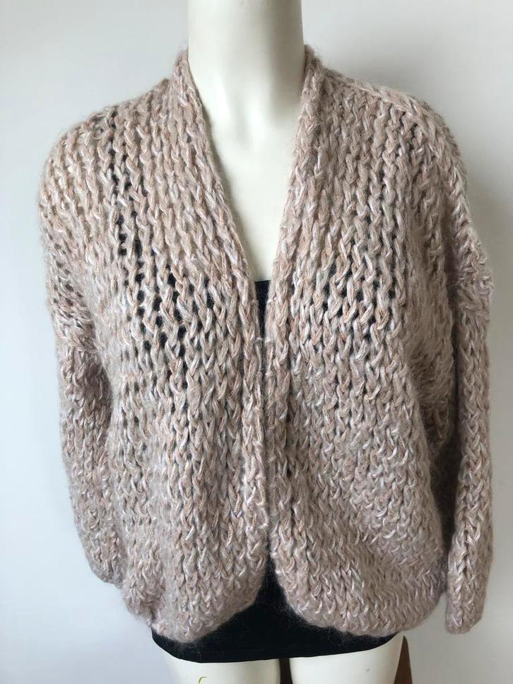 Ala Kiro by kim handgebreid wollig openvallend vest onesize, Kleding | Dames, Truien en Vesten, Nieuw, Maat 42/44 (L), Beige, Ophalen of Verzenden