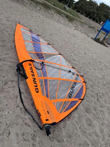 Gun Sails surfzeil 6.2 beschikbaar voor biedingen