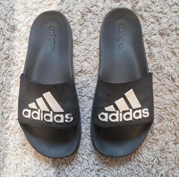 Adidas Slippers - Zwart maat 44 1/2 beschikbaar voor biedingen