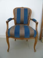 Mooie antieke stoel met fluweel bekleed., Ophalen