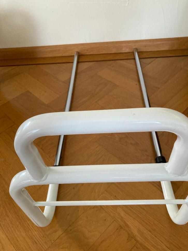 2 bedbeugels van Aidapt om makkelijk uit bed te stappen, Diversen, Verpleegmiddelen, Gebruikt, Ophalen