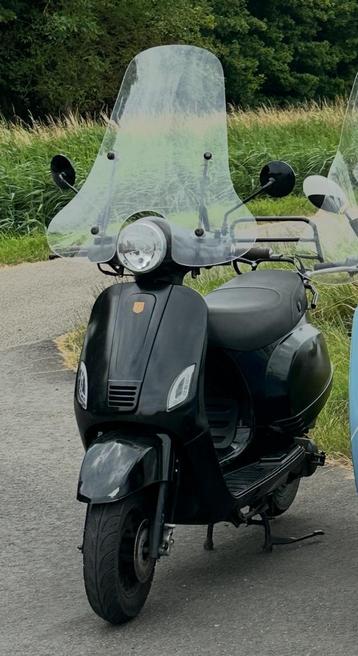 La souris scooter beschikbaar voor biedingen