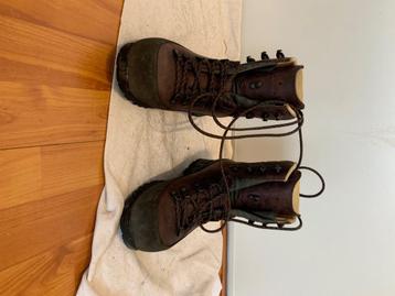 LOWA wandelschoenen maat 43 1/2 cat B/C beschikbaar voor biedingen