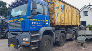 M.a.n container auto 8x4  beschikbaar voor biedingen