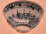Antiek Chinees porselein Ming kom, Antiek en Kunst, Antiek | Porselein, Ophalen of Verzenden