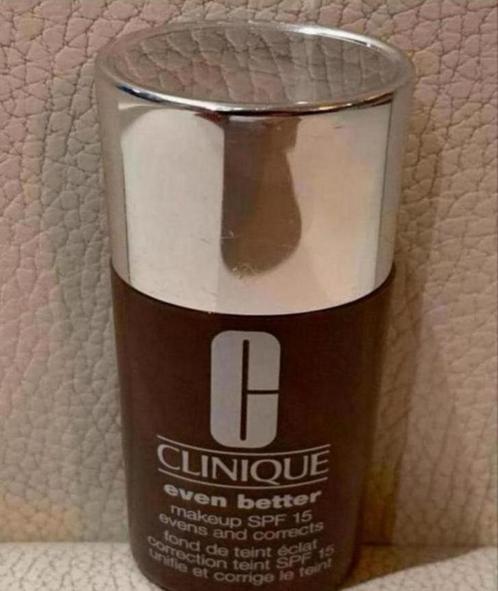 Clinique even better foundation 30 ml fullsize spf 15 CN127, Sieraden, Tassen en Uiterlijk, Uiterlijk | Cosmetica en Make-up, Zo goed als nieuw