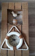 Klok van hout met brocante uitstraling zee decor, Huis en Inrichting, Woonaccessoires | Klokken, Ophalen of Verzenden, Wandklok