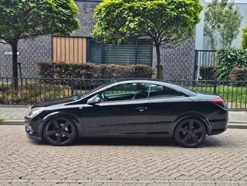 Opel Astra TwinTop 1.8-16V Cabrio 140pk 2007 Zwart beschikbaar voor biedingen
