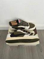 Nike Air Jordan 1 Low Travis Scott Medium Olive, Ophalen of Verzenden, Zo goed als nieuw, Overige kleuren