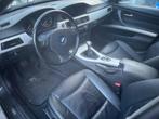BMW 3-serie Touring 320i | XENON | NAVI | LEER |, Euro 5, Achterwielaandrijving, Zwart, 4 cilinders