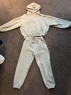 Essentials Trainingspak Maat 140, Ophalen of Verzenden, Zo goed als nieuw, Overige maten