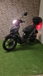 zeer nette BTC TRAVIS watergekoelde snorscooter. Zeldzaam, Fietsen en Brommers, Ophalen of Verzenden, Zo goed als nieuw, Benzine