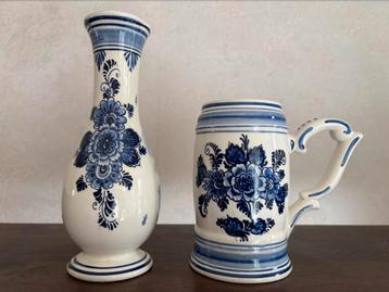 Delfts blauw vaas en bierpul beschikbaar voor biedingen