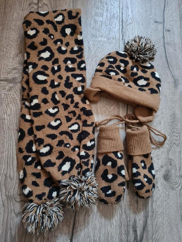 Leuk Panterprint Winterset - Muts, Sjaal & Handschoenen, Kinderen en Baby's, Babykleding | Mutsen, Sjaals en Wanten, Zo goed als nieuw