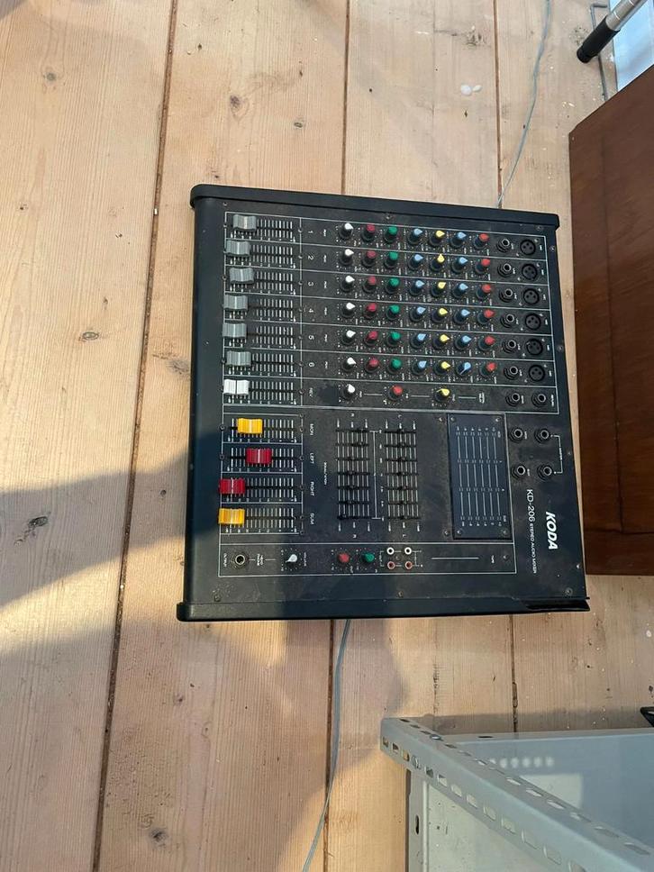 Koda Mengpaneel KD-206, Muziek en Instrumenten, Mengpanelen, Gebruikt, 5 tot 10 kanalen, Microfooningang, Ophalen of Verzenden