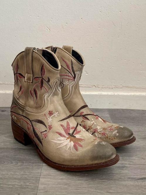 Sendra boots maat 38., Kleding | Dames, Schoenen, Zo goed als nieuw, Lage of Enkellaarzen, Overige kleuren, Verzenden