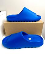 Adidas/Yeezy Slide Azure Maat 48,5, Kleding | Heren, Schoenen, Slippers, Nieuw, Adidas Yeezy, Verzenden