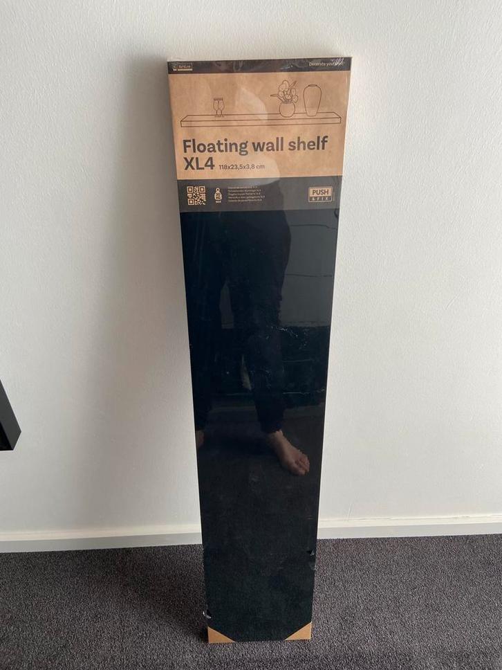 Duraline wandplank zwart nieuw met gat van € 35,- >, Huis en Inrichting, Woonaccessoires | Wandplanken en Boekenplanken, Nieuw