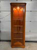 Vitrinekast hoekkast met verlichting kersenhout kleur, Huis en Inrichting, Kasten | Vitrinekasten, Ophalen, 50 tot 100 cm, Zo goed als nieuw