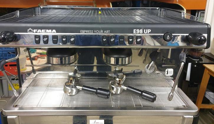 Faema E98, Witgoed en Apparatuur, Koffiezetapparaten, Koffiemachine, 10 kopjes of meer, Ophalen of Verzenden