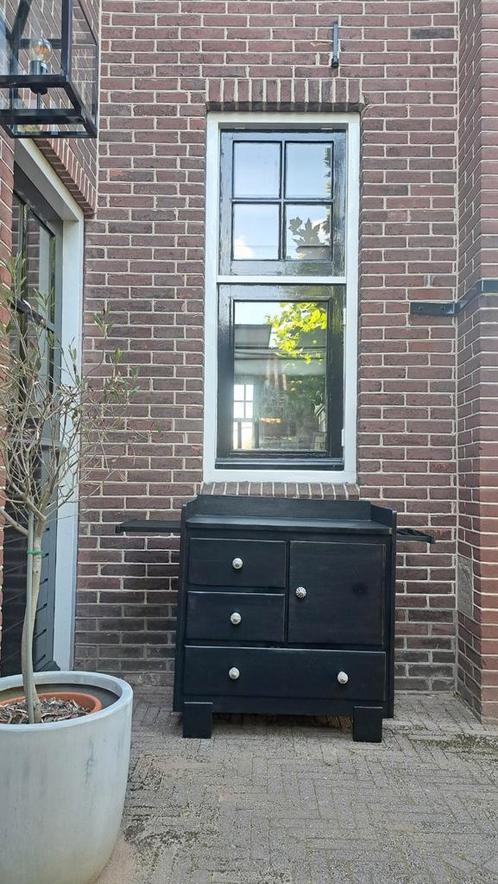 Leuk oud kastje/commode; vintage, brocante, handige rekjes, Huis en Inrichting, Kasten | Ladekasten, Gebruikt, Minder dan 100 cm
