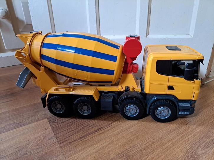 Bijna gloednieuwe betonmixer, Kinderen en Baby's, Speelgoed | Speelgoedvoertuigen, Zo goed als nieuw, Ophalen