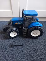 Bruder New Holland T8040, ZGAN, Ophalen of Verzenden, Zo goed als nieuw