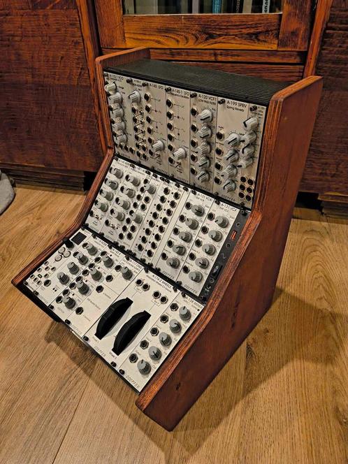 Eurorack case 9U 52HP, Muziek en Instrumenten, Synthesizers, Zo goed als nieuw, Overige aantallen, Overige merken, Ophalen of Verzenden