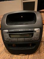 Radio CD Speler Peugeot 107/Citroen C1/Toyota Aygo, Auto diversen, Autoradio's, Ophalen of Verzenden, Zo goed als nieuw