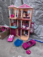 Groot Barbie huis met veel bijbehorende spullen, Kinderen en Baby's, Speelgoed | Poppenhuizen, Ophalen, Gebruikt, Poppenhuis