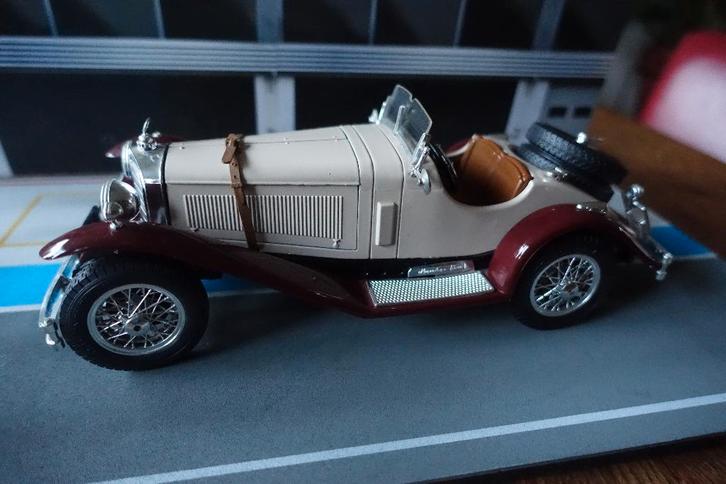 Mercedes Benz SSK Burago, Hobby en Vrije tijd, Modelauto's | 1:18, Zo goed als nieuw, Auto, Bburago, Ophalen of Verzenden