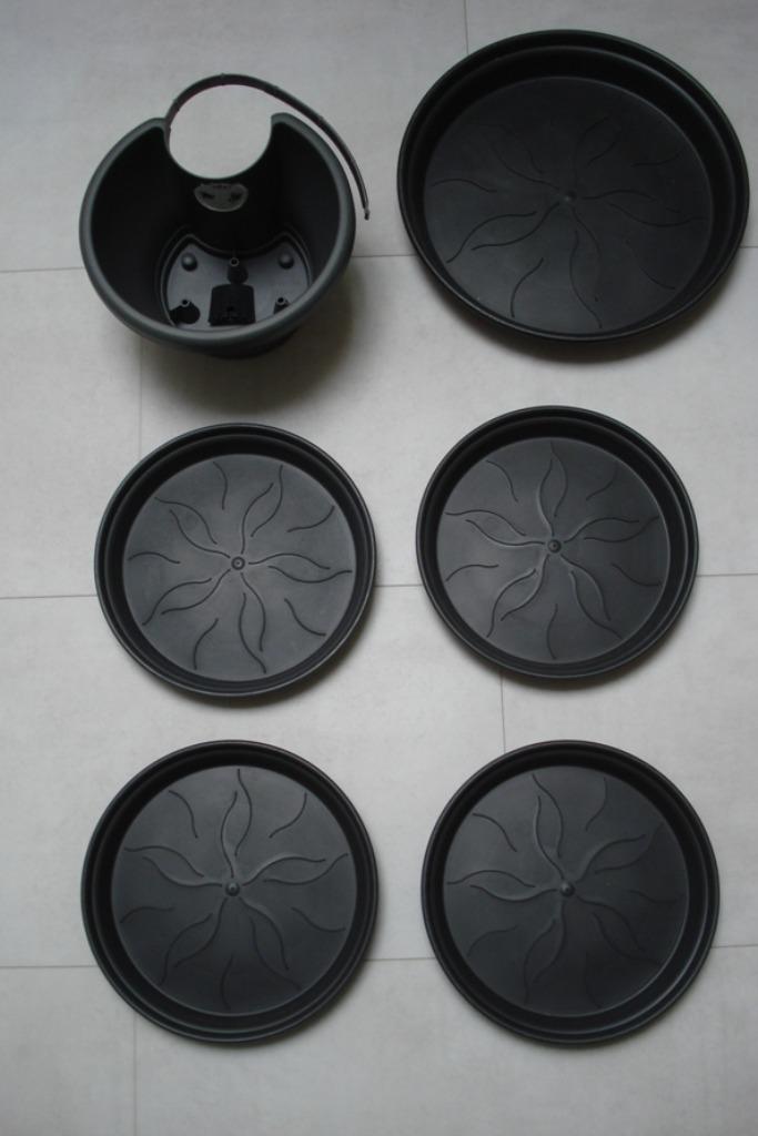 5 nwe plantenschotels bloempotten + 1 Nwe regenpijp bloembak, Tuin en Terras, Bloembakken en Plantenbakken, Nieuw, Kunststof, Balkon