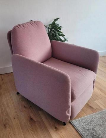 Ikea fauteuil roze beschikbaar voor biedingen
