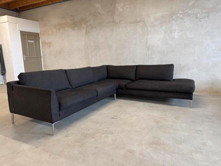 Design on stock Hoekbank, Huis en Inrichting, Banken | Bankstellen, Zo goed als nieuw, Hoekbank, Vierpersoons of meer, 250 tot 300 cm
