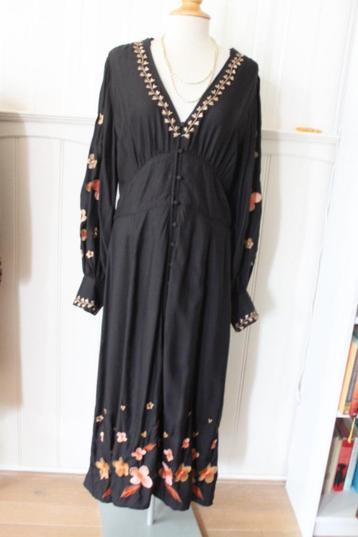 Prachtige jurk van FABIENNE CHAPOT maat 40 beschikbaar voor biedingen