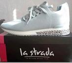 Prachtige schoenen v.La Strada 42
Baby Blue, Kleding | Dames, Ophalen of Verzenden, Zo goed als nieuw, Blauw, Sneakers of Gympen