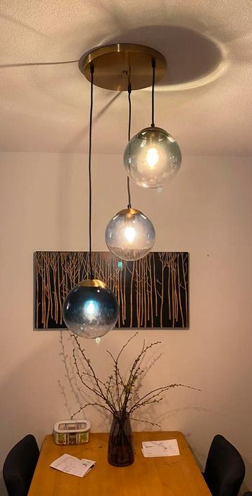 Hanglamp messing met blauwe glazen beschikbaar voor biedingen