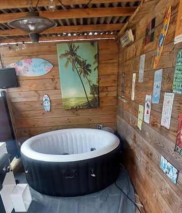 Opblaasbare Jacuzzi beschikbaar voor biedingen