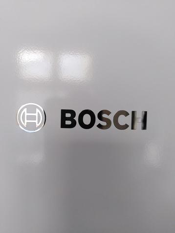 Bosch Koel-Vriescombinatie A+++ beschikbaar voor biedingen