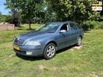 Skoda Octavia Combi 1.6 FSI Tour, Voorwielaandrijving, Zwart, 4 cilinders, Blauw