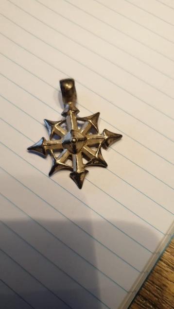Chaos Star hanger beschikbaar voor biedingen