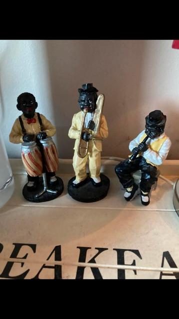 3 Jaren ‘50 Afro-Amerikaanse Handbeschilderde Jazz Beeldjes beschikbaar voor biedingen
