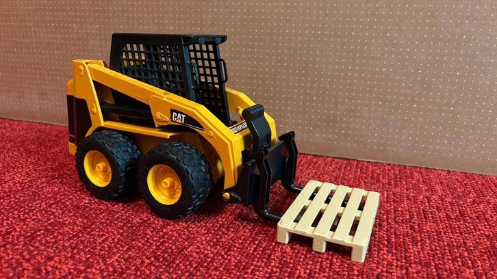 Bruder 2481 CAT Compactlader - Nieuw!, Kinderen en Baby's, Speelgoed | Speelgoedvoertuigen, Zo goed als nieuw, Ophalen of Verzenden