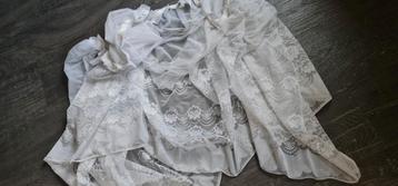 2 x vintage vitrage wit  beschikbaar voor biedingen