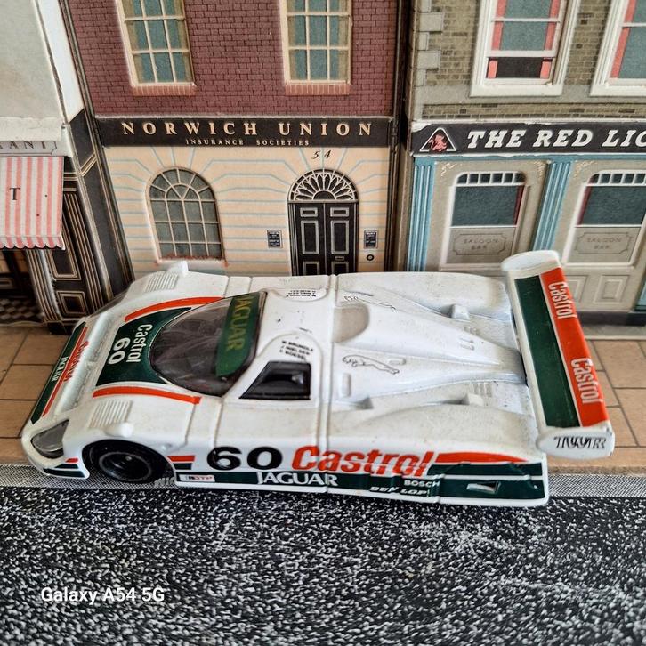 Corgi Jaguar XJR 9 - Castrol Raceauto, Hobby en Vrije tijd, Modelauto's | 1:43, Gebruikt, Auto, Overige merken, Verzenden