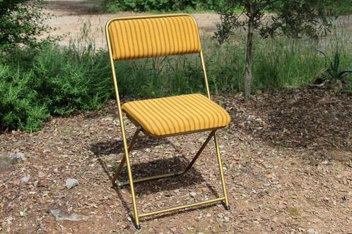 Brocante - Fijn Vintage klapstoeltje!, Huis en Inrichting, Stoelen, Gebruikt, Eén, Metaal, Stof, Bruin, Ophalen