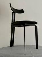Dutch Design-icoon: vier zwarte Harvink Zeta stoelen, Huis en Inrichting, Stoelen, Ophalen, Gebruikt, Zwart, Postmodern